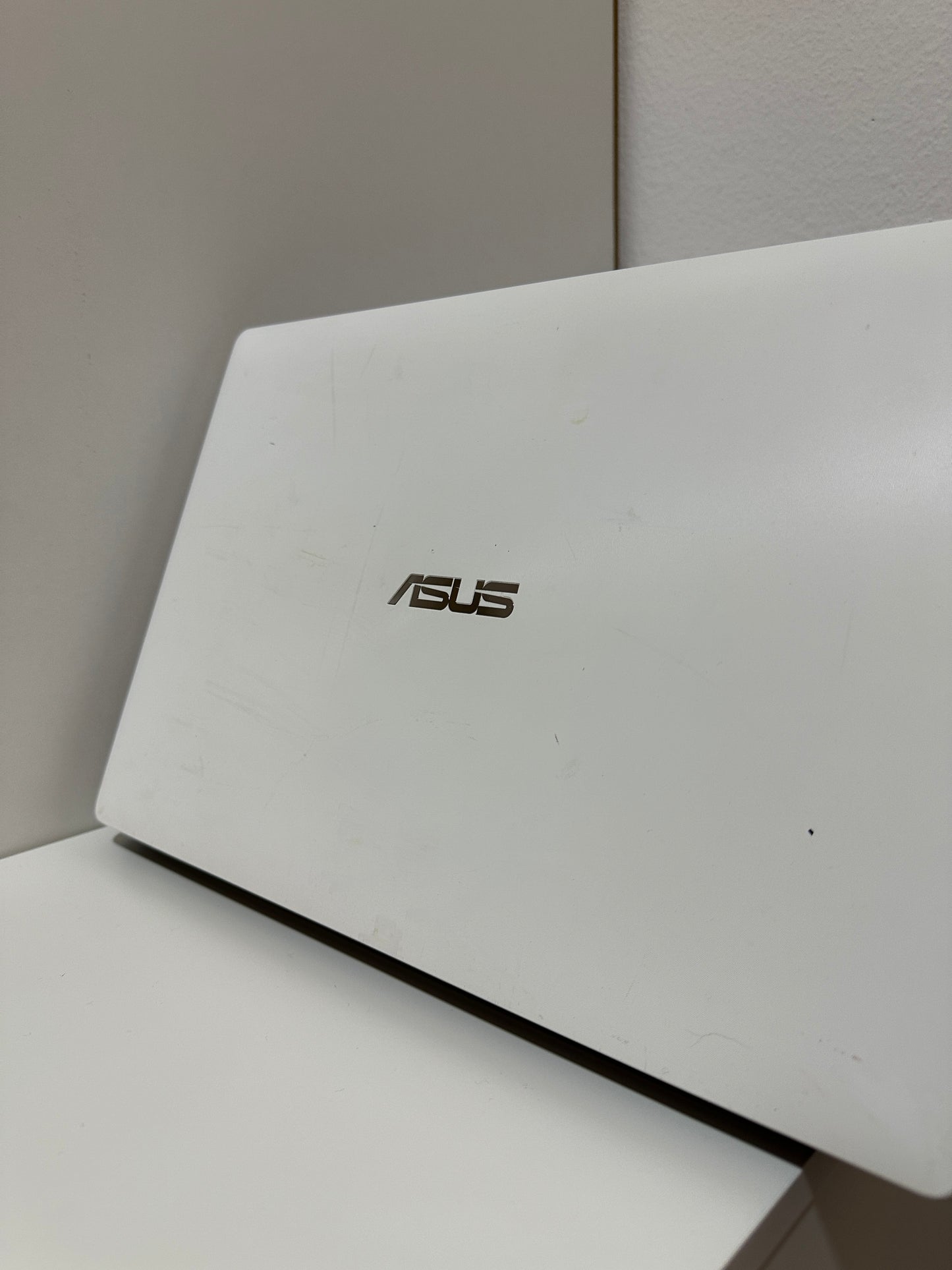 Asus X553M