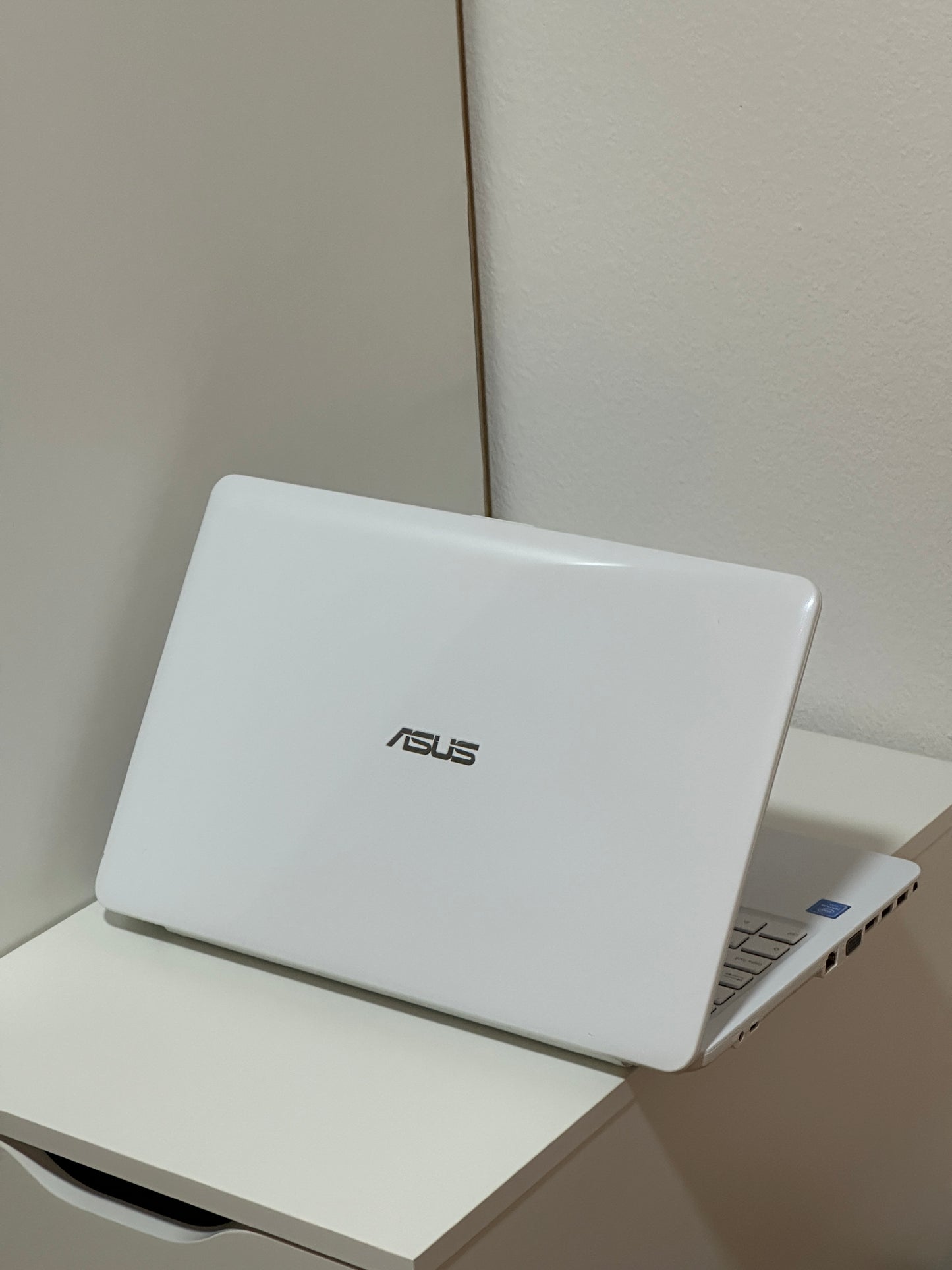 Asus X540s